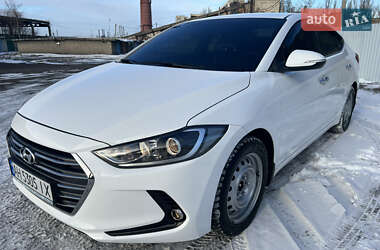 Седан Hyundai Elantra 2016 в Межовій