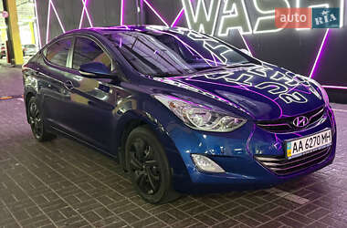 Седан Hyundai Elantra 2012 в Києві