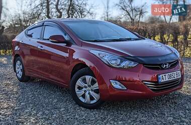 Hyundai Elantra 2011