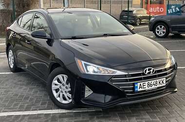 Седан Hyundai Elantra 2018 в Дніпрі