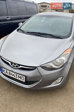 Hyundai Elantra 2013