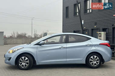 Седан Hyundai Elantra 2012 в Києві