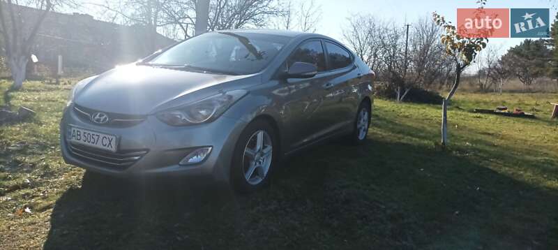 Седан Hyundai Elantra 2011 в Ямполі
