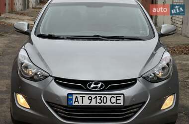 Седан Hyundai Elantra 2012 в Миколаєві