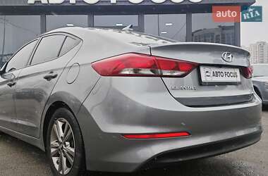 Седан Hyundai Elantra 2017 в Киеве