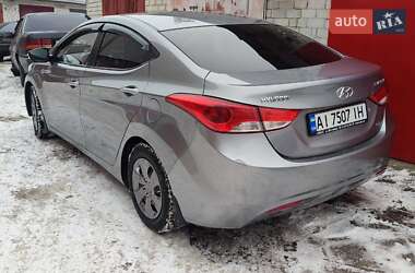 Седан Hyundai Elantra 2012 в Києві