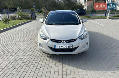 Седан Hyundai Elantra 2012 в Староконстантинове