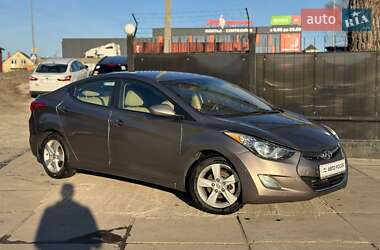 Седан Hyundai Elantra 2013 в Києві