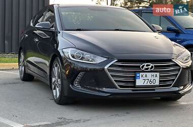 Седан Hyundai Elantra 2016 в Києві