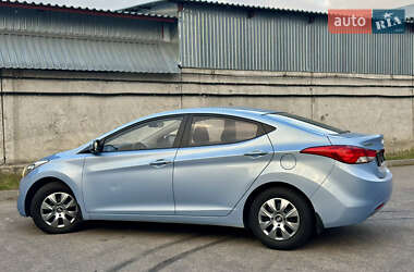 Седан Hyundai Elantra 2013 в Киеве