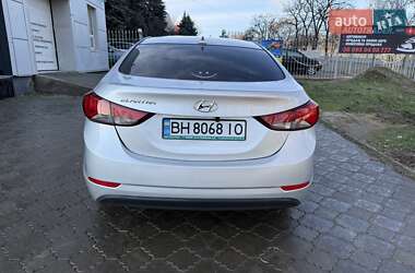 Седан Hyundai Elantra 2015 в Миколаєві