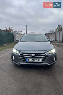 Hyundai Elantra 2017