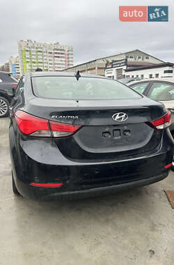 Седан Hyundai Elantra 2014 в Львове