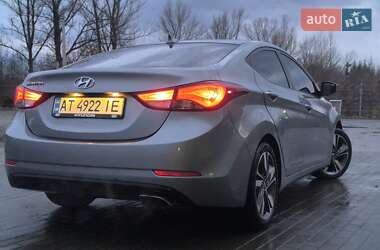 Седан Hyundai Elantra 2015 в Богородчанах