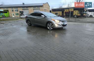 Седан Hyundai Elantra 2015 в Богородчанах