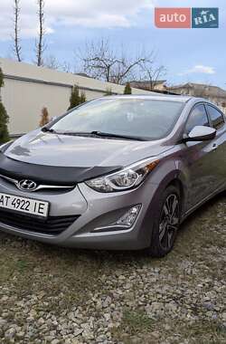 Седан Hyundai Elantra 2015 в Богородчанах