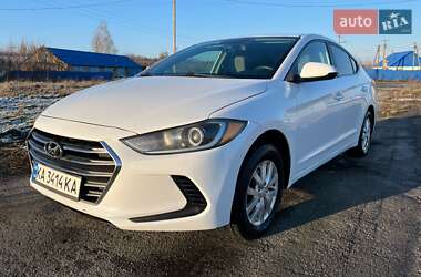 Седан Hyundai Elantra 2017 в Києві