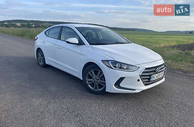 Седан Hyundai Elantra 2017 в Львові