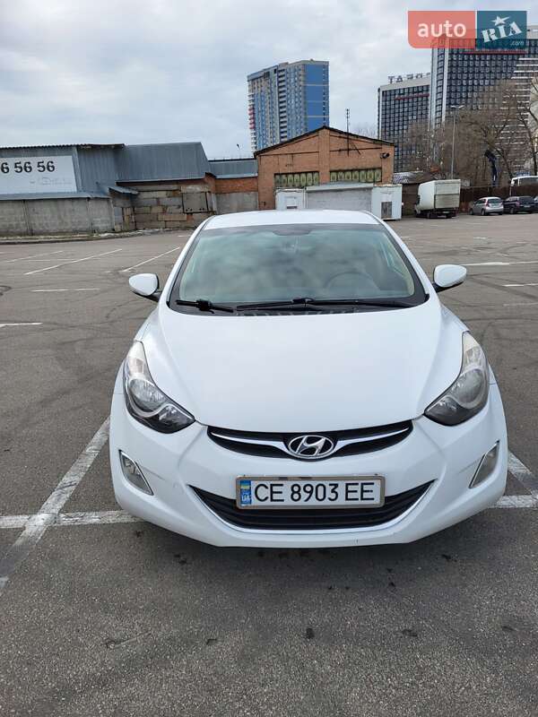 Седан Hyundai Elantra 2011 в Києві