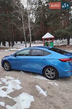 Седан Hyundai Elantra 2016 в 