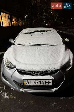 Седан Hyundai Elantra 2013 в Києві