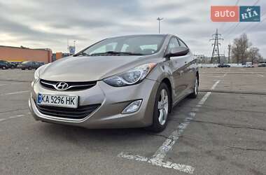 Седан Hyundai Elantra 2013 в Києві