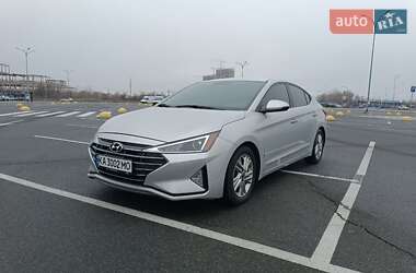 Седан Hyundai Elantra 2019 в Києві