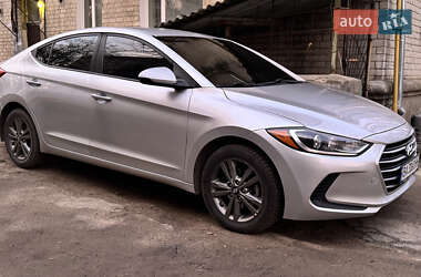 Hyundai Elantra 2017