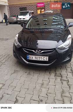 Hyundai Elantra 2013