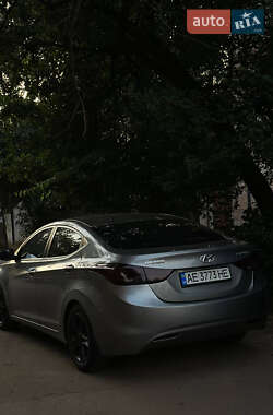 Седан Hyundai Elantra 2012 в Кривом Роге