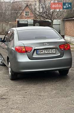 Седан Hyundai Elantra 2010 в Ахтырке