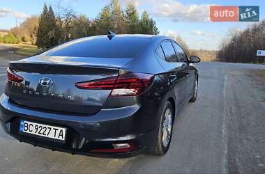 Седан Hyundai Elantra 2020 в Самборе