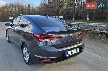 Седан Hyundai Elantra 2020 в Самборе