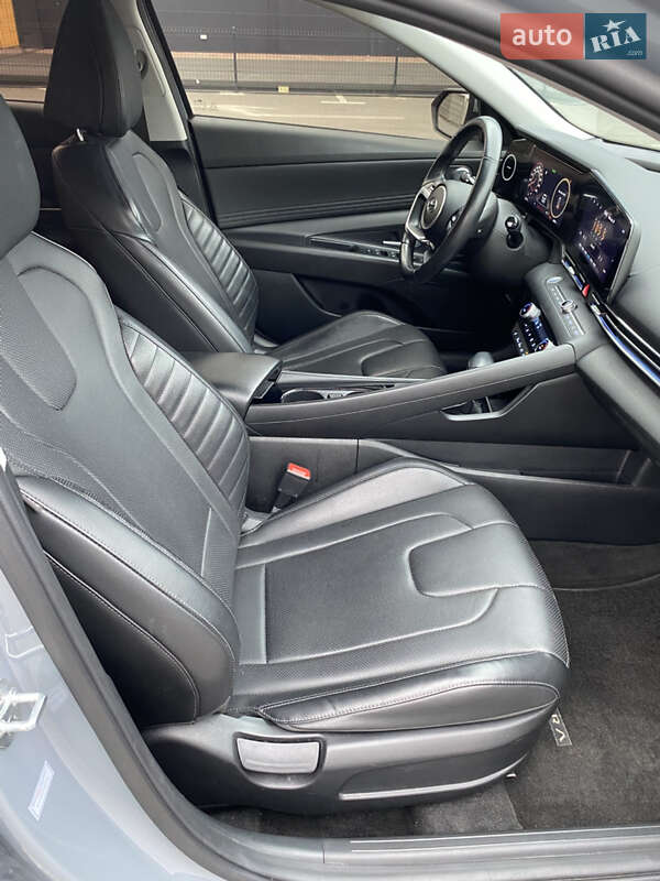 Седан Hyundai Elantra 2021 в Києві