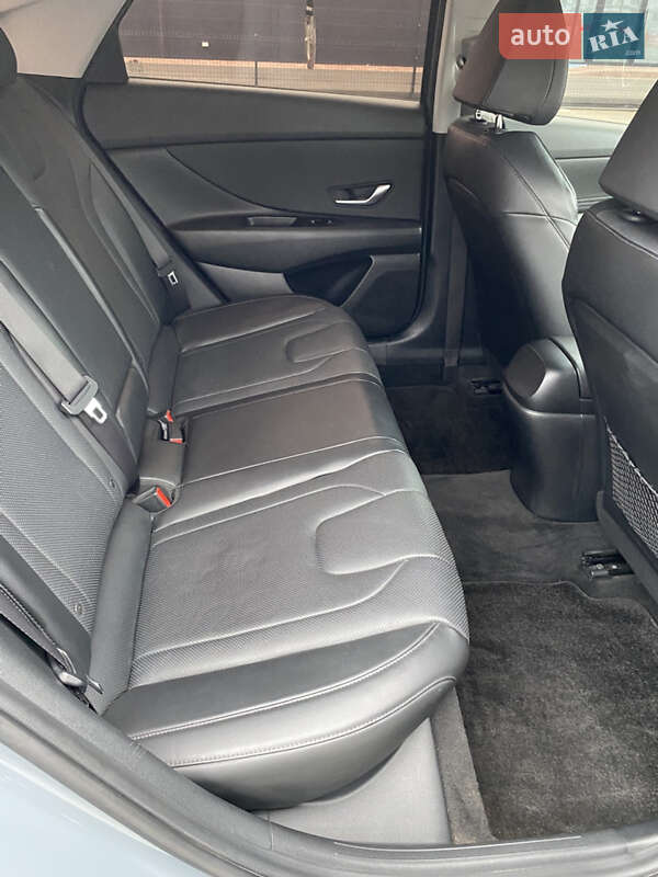 Седан Hyundai Elantra 2021 в Києві