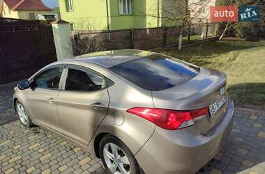 Седан Hyundai Elantra 2012 в 