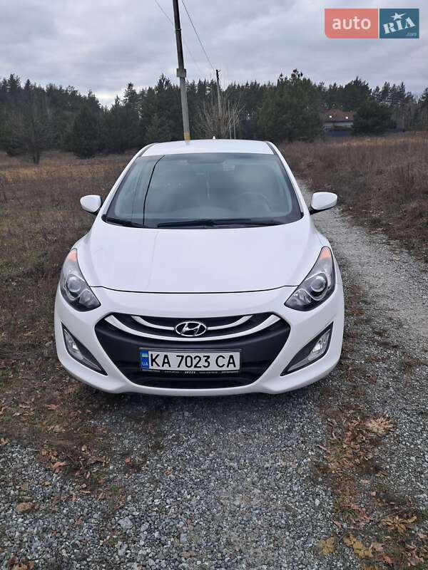Hyundai Elantra 2013