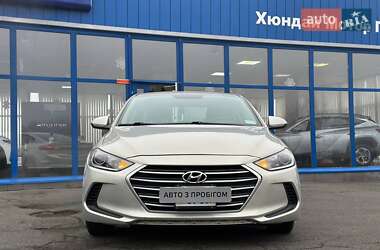 Седан Hyundai Elantra 2016 в Хмельницькому