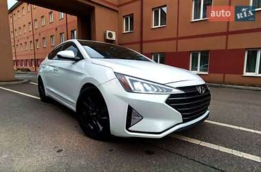 Hyundai Elantra 2019