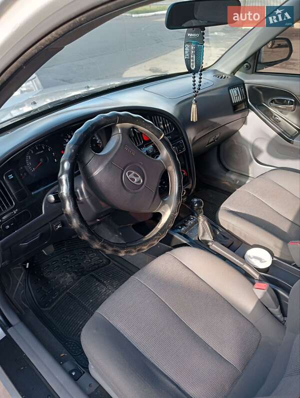 Седан Hyundai Elantra 2006 в Сумах