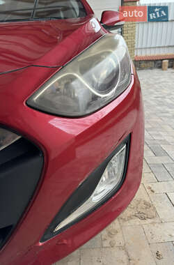 Хэтчбек Hyundai Elantra 2014 в 