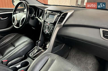 Хэтчбек Hyundai Elantra 2014 в 