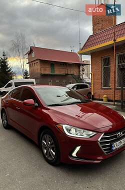 Седан Hyundai Elantra 2017 в Киеве