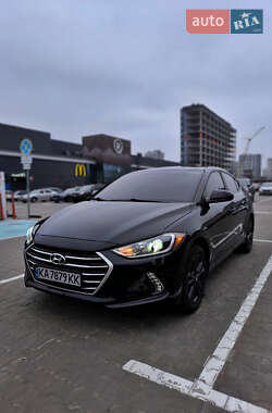 Hyundai Elantra 2016