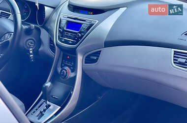 Седан Hyundai Elantra 2013 в Черкасах