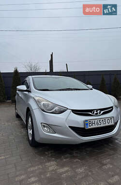 Hyundai Elantra 2011