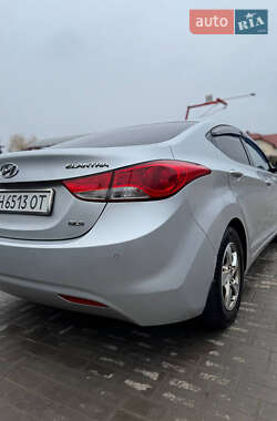 Седан Hyundai Elantra 2011 в Городке