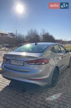 Седан Hyundai Elantra 2016 в 