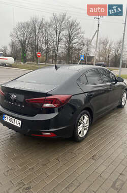 Седан Hyundai Elantra 2020 в 