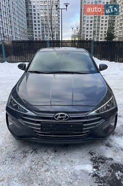 Hyundai Elantra 2020